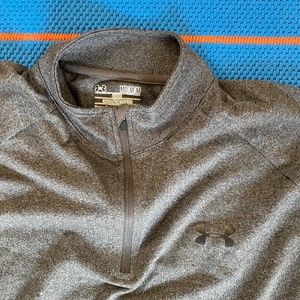 Under Armour - Gray Long Sleeve Quarter Zip - Mens Medium